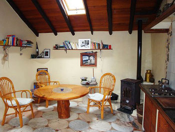 Esstisch in der Küche - Haupthaus (711.1) Esstisch in der Küche - Haupthaus (711.1)