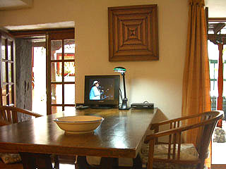 Wohnzimmer mit SAT-TV Wohnzimmer mit SAT-TV