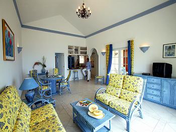 Wohnzimmer und Küche (754.4) Wohnzimmer und Küche (754.4)
