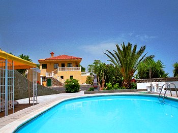 Ferienwohnungen mit Pool bei Candelaria