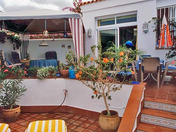 obere und untere Terrasse obere und untere Terrasse