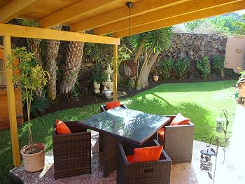 Ferienwohnung für 3 Personen mit Garten Ferienwohnung für 3 Personen mit Garten