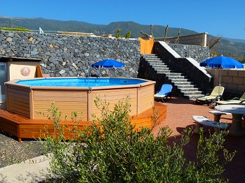 Ferienwohnung mit Pool und Internet Ferienwohnung mit Pool und Internet