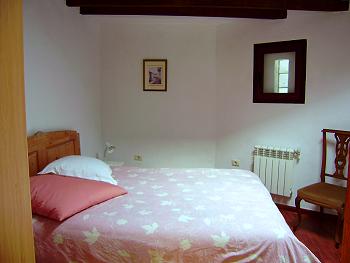Schlafzimmer mit Doppelbett Schlafzimmer mit Doppelbett