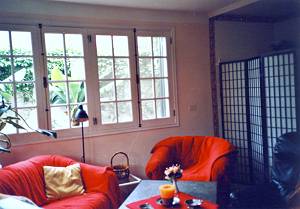 Wohnraum mit SAT-TV Wohnraum mit SAT-TV