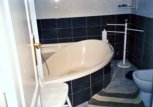 Bad mit Badewanne Bad mit Badewanne