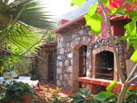 Kleines Ferienhaus mit Pool Kleines Ferienhaus mit Pool