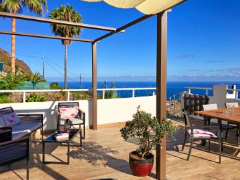 Apartment mit Dachterrasse und Meerblick